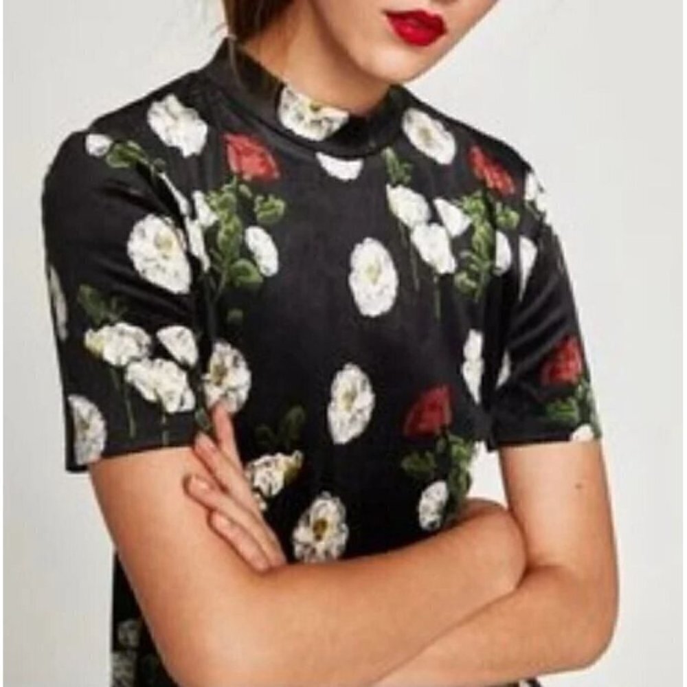 Zara Top Womens Small Mock Neck Floral Velvet Black Short Sleeve Stretch Boho